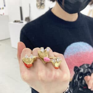 Playful gold rings by Silvie Altschuler 